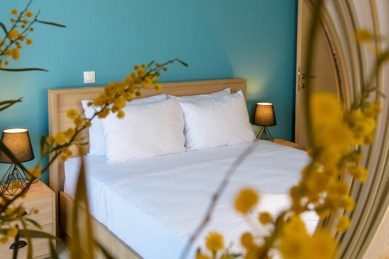 Margarita'S Seafront Luxury Apartment Elounda  Exterior photo