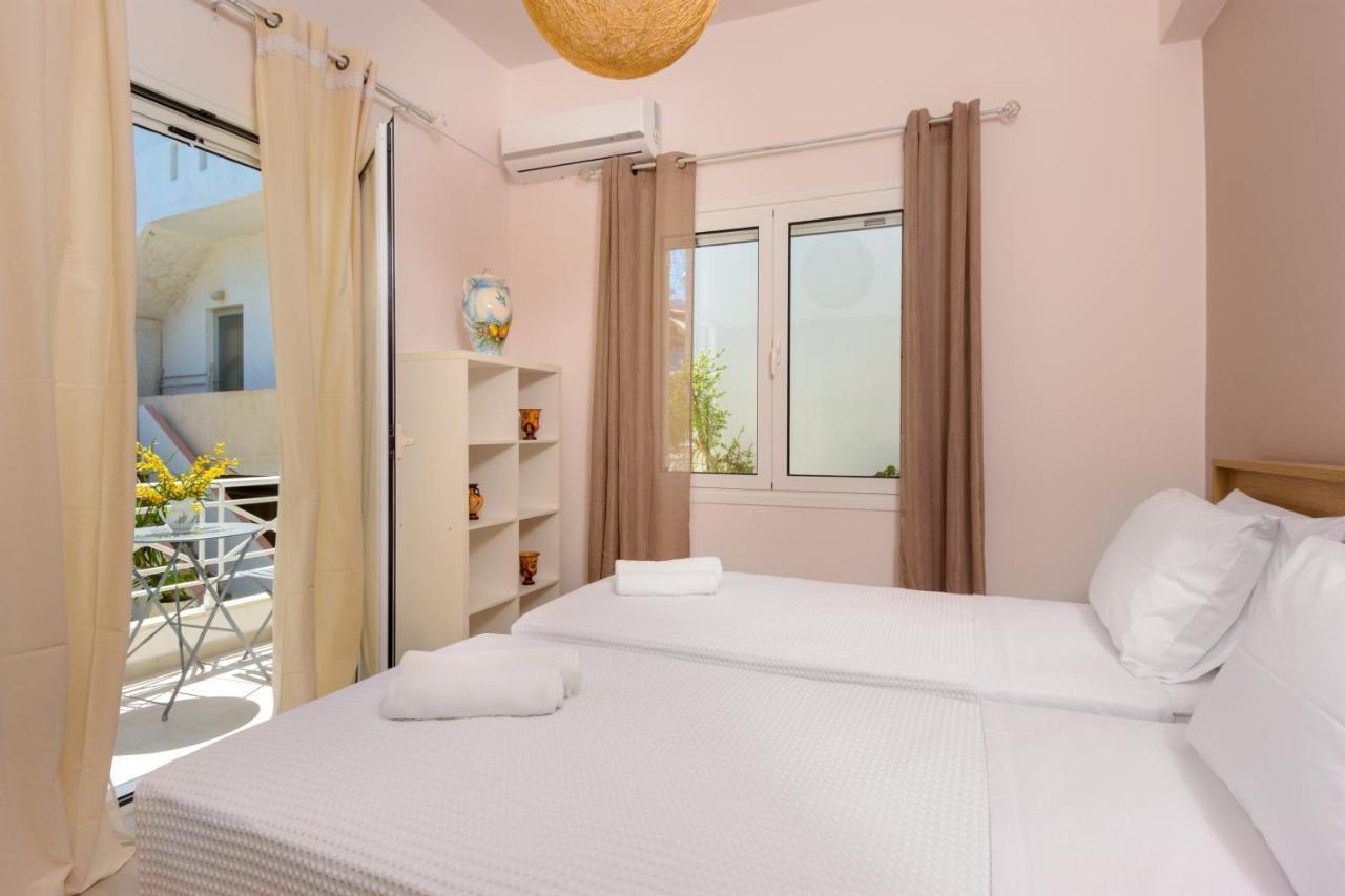 Margarita'S Seafront Luxury Apartment Elounda  Exterior photo